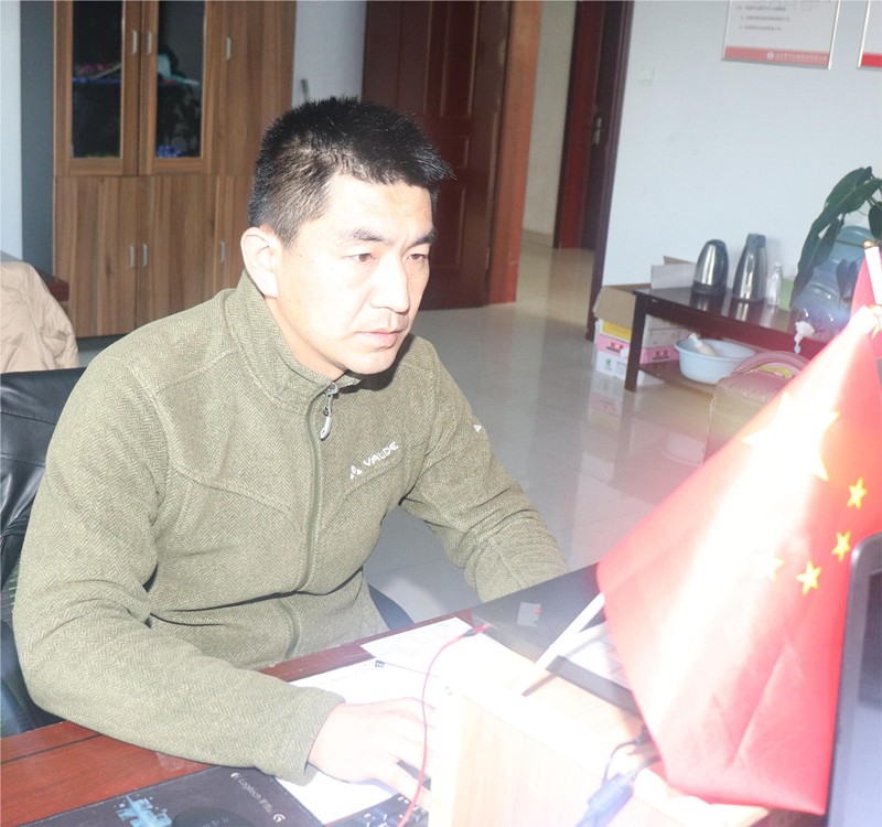 不忘初心  牢记使命——全力以赴做好本职工作