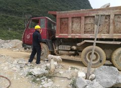 “大干九月”团队专题活动：奋进的公路人