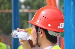夏至：鲁中公路致敬高温下的劳动者